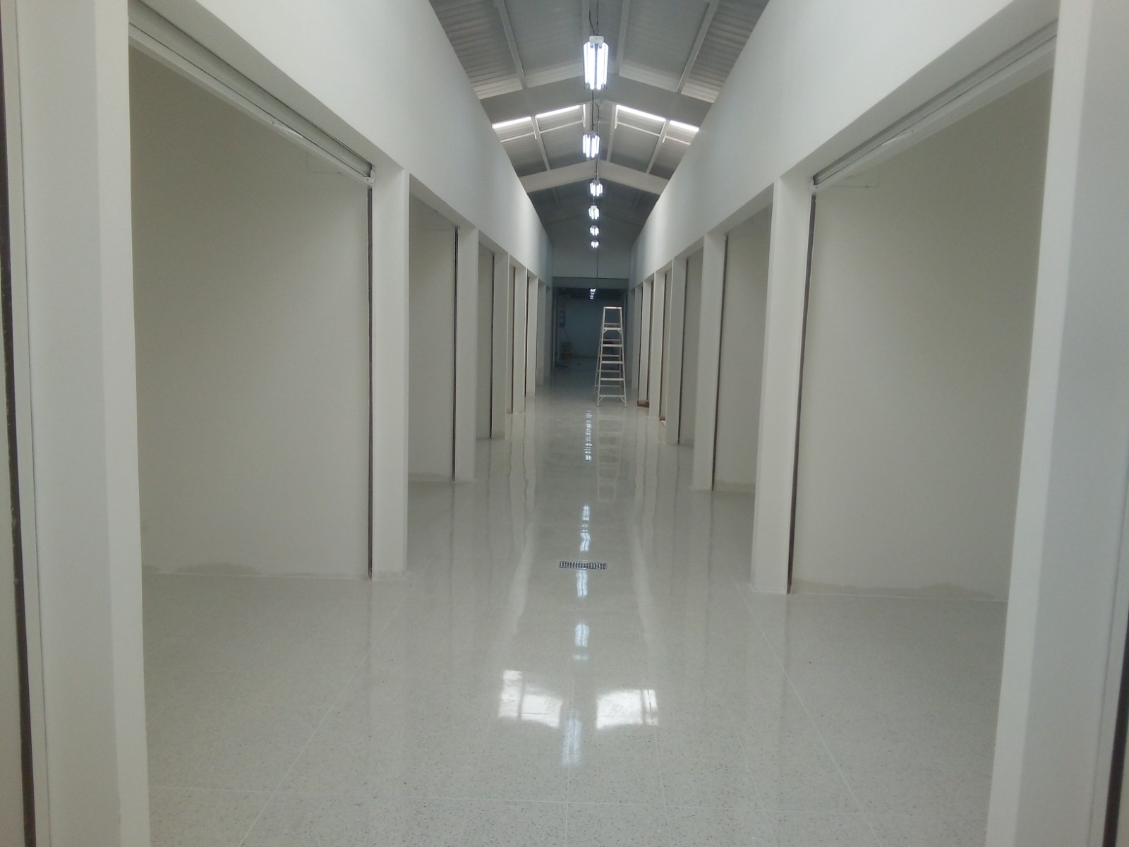 Locales comerciales — fotografía de obra