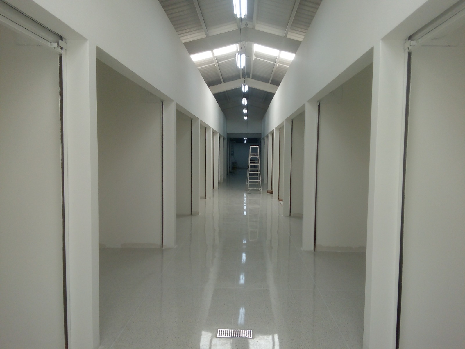 Locales comerciales — fotografía de obra