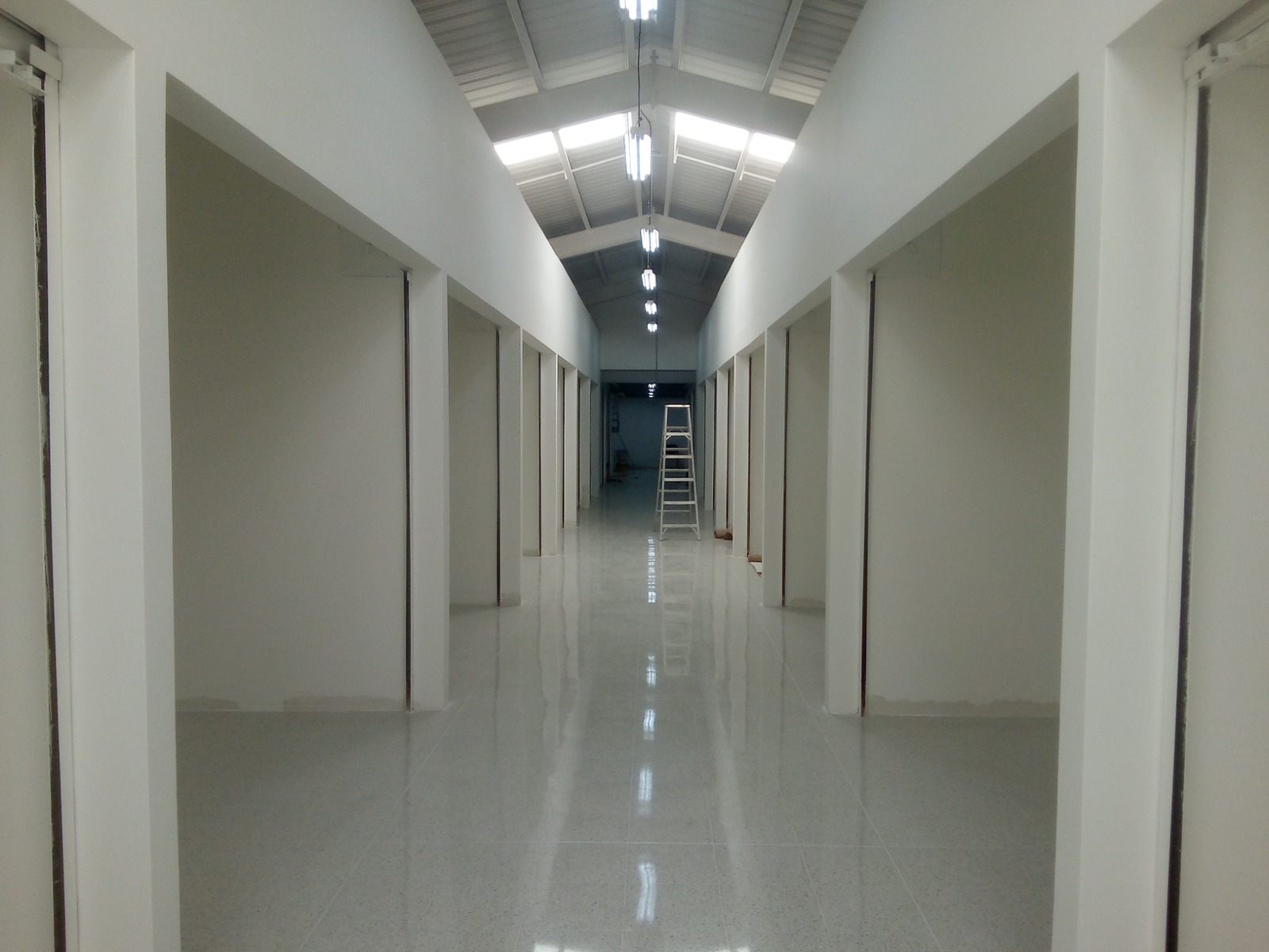 Locales comerciales — fotografía de obra