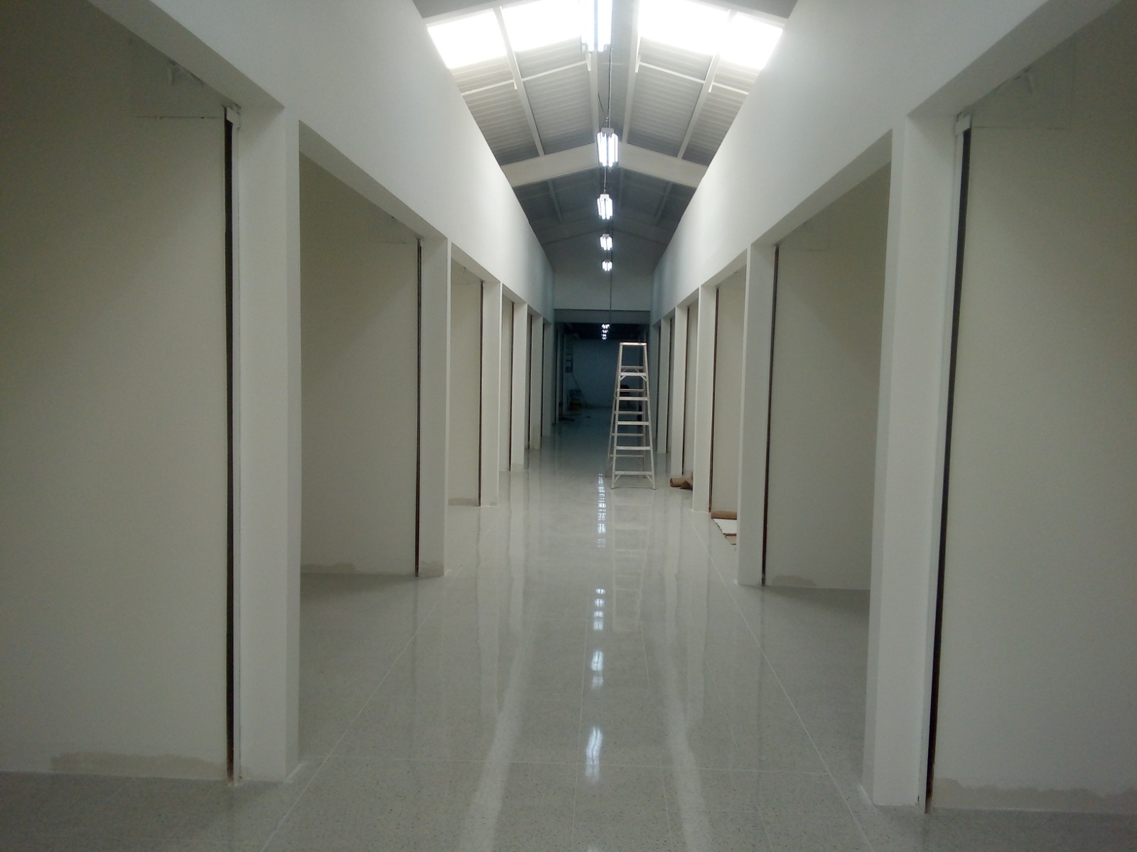 Locales comerciales — fotografía de obra