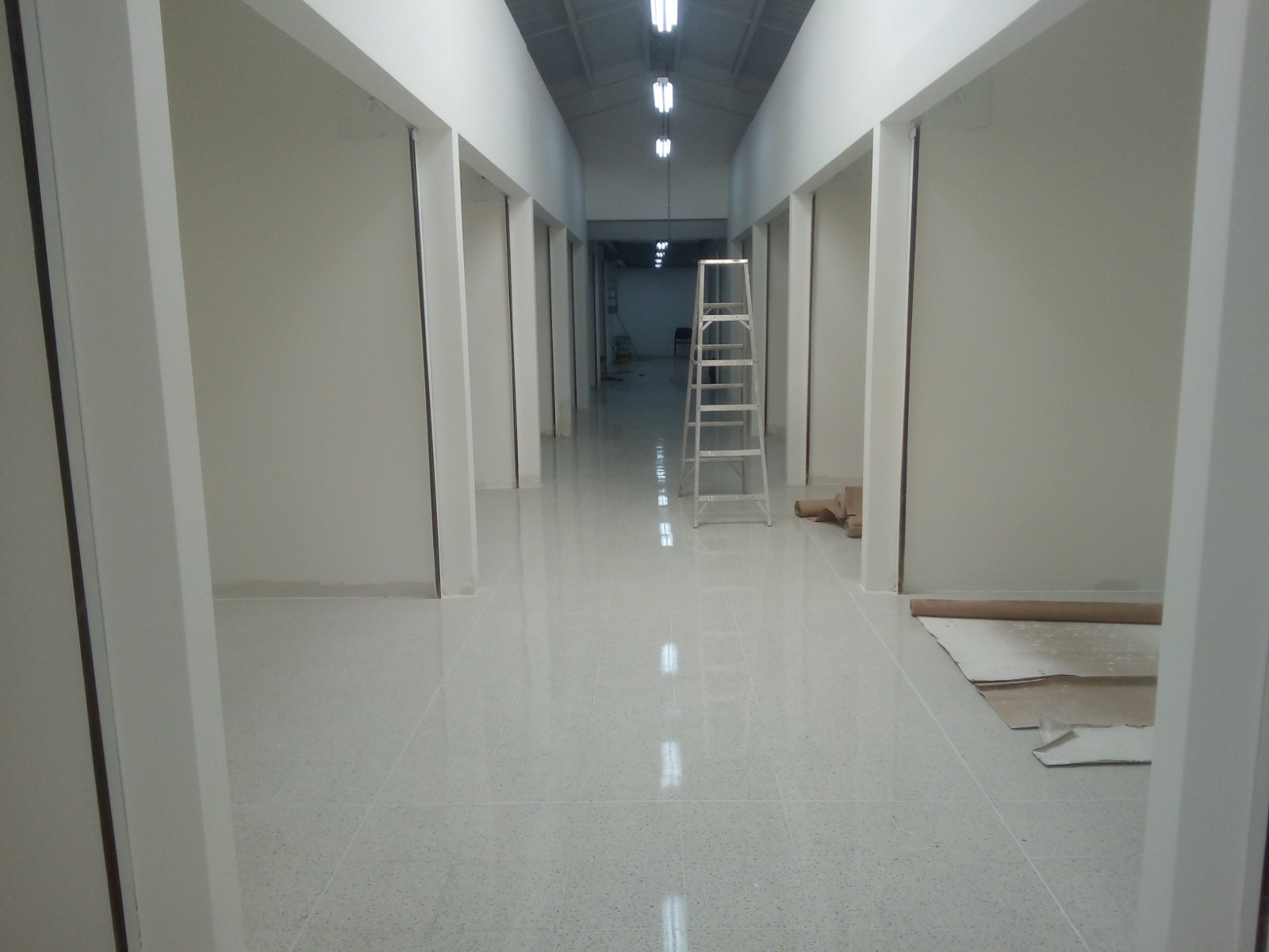 Locales comerciales — fotografía de obra