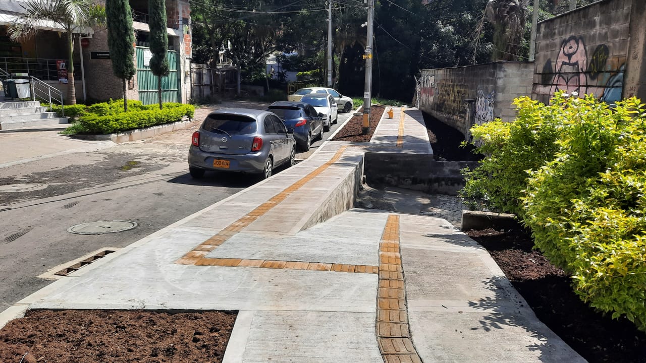 Urbanismo y espacio exterior — fotografía de obra